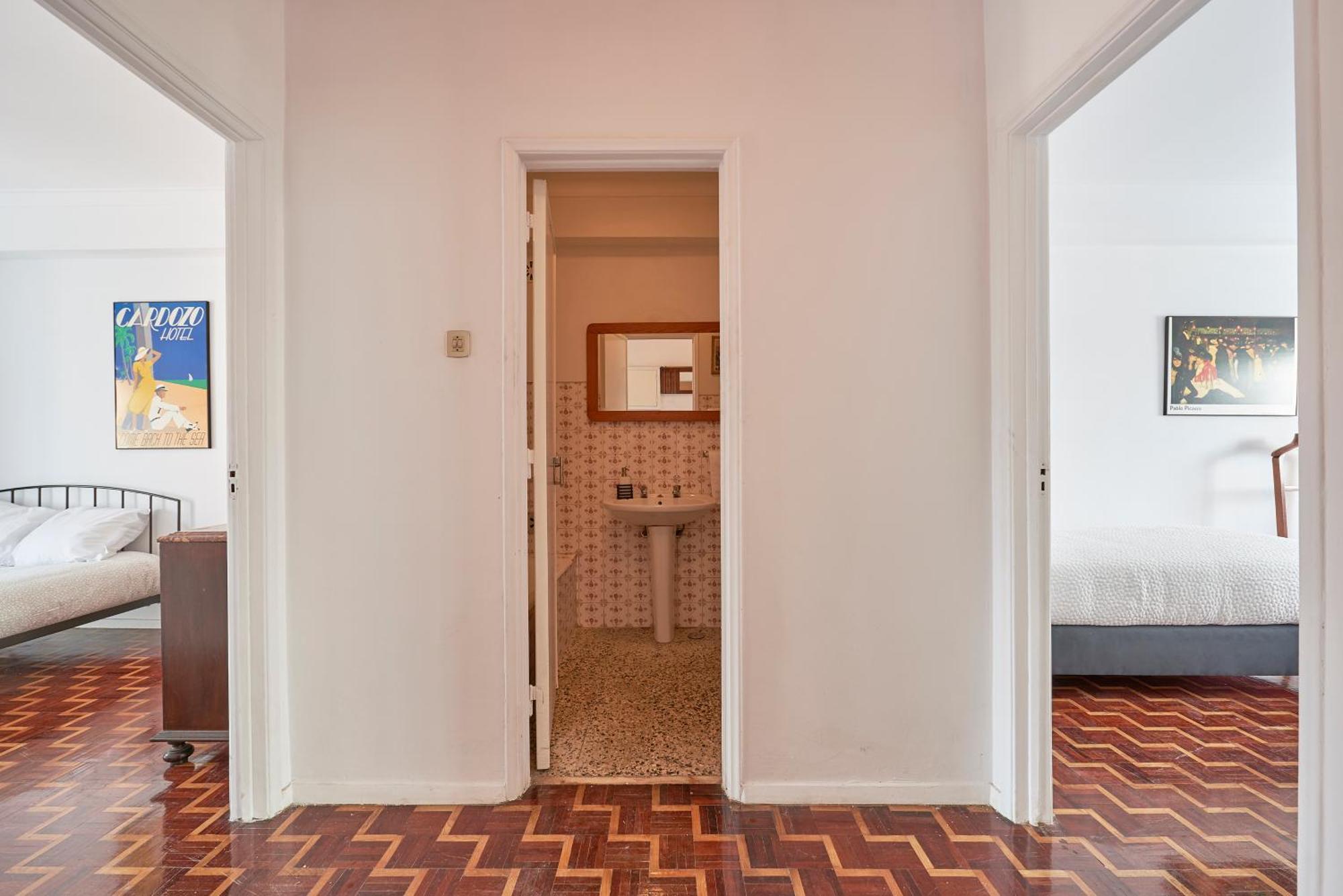 The Modest Apartment Lisbon Exterior photo